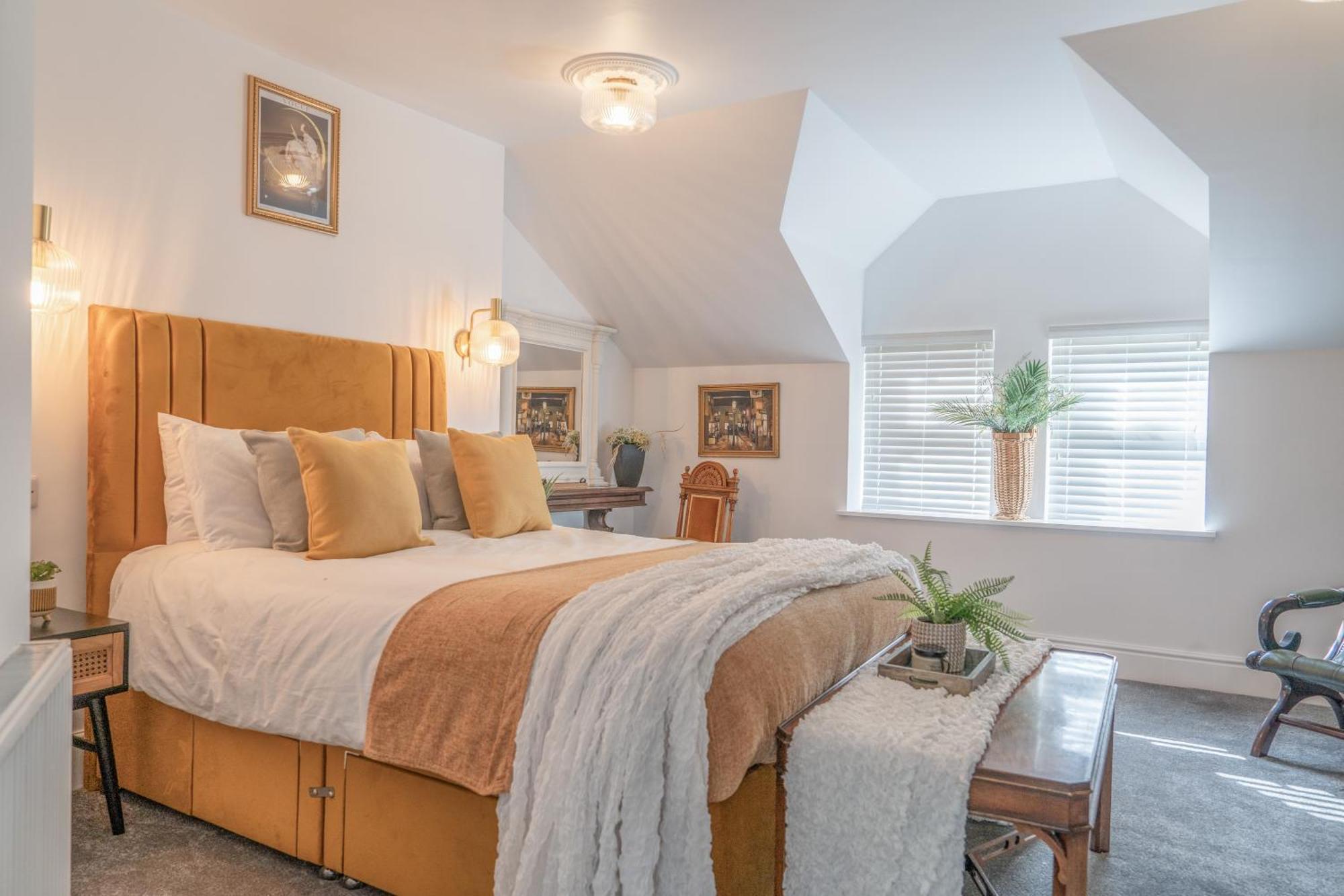 Gorgeous New 1 Bedroom Penthouse Flat モアカム エクステリア 写真