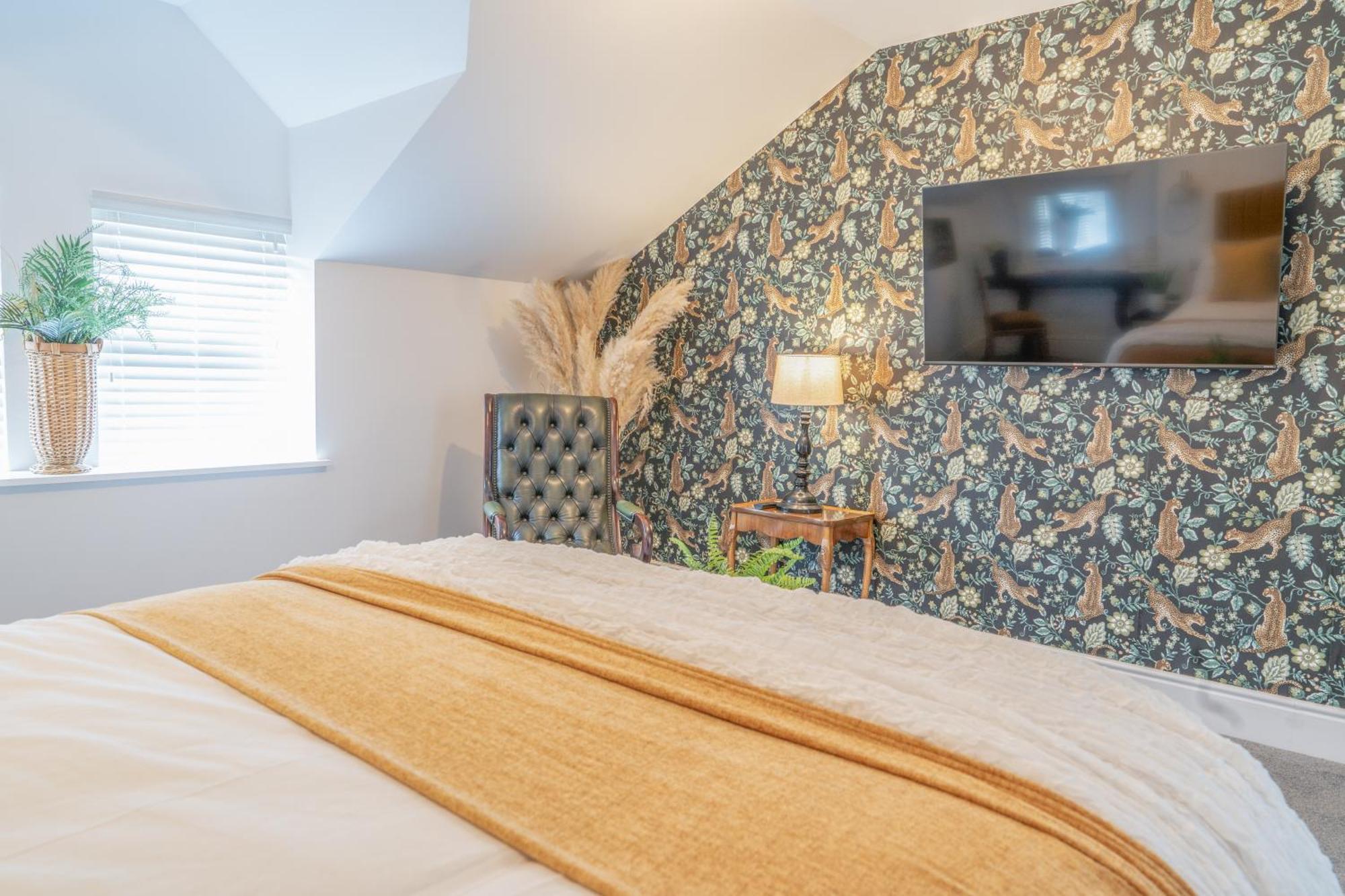 Gorgeous New 1 Bedroom Penthouse Flat モアカム エクステリア 写真