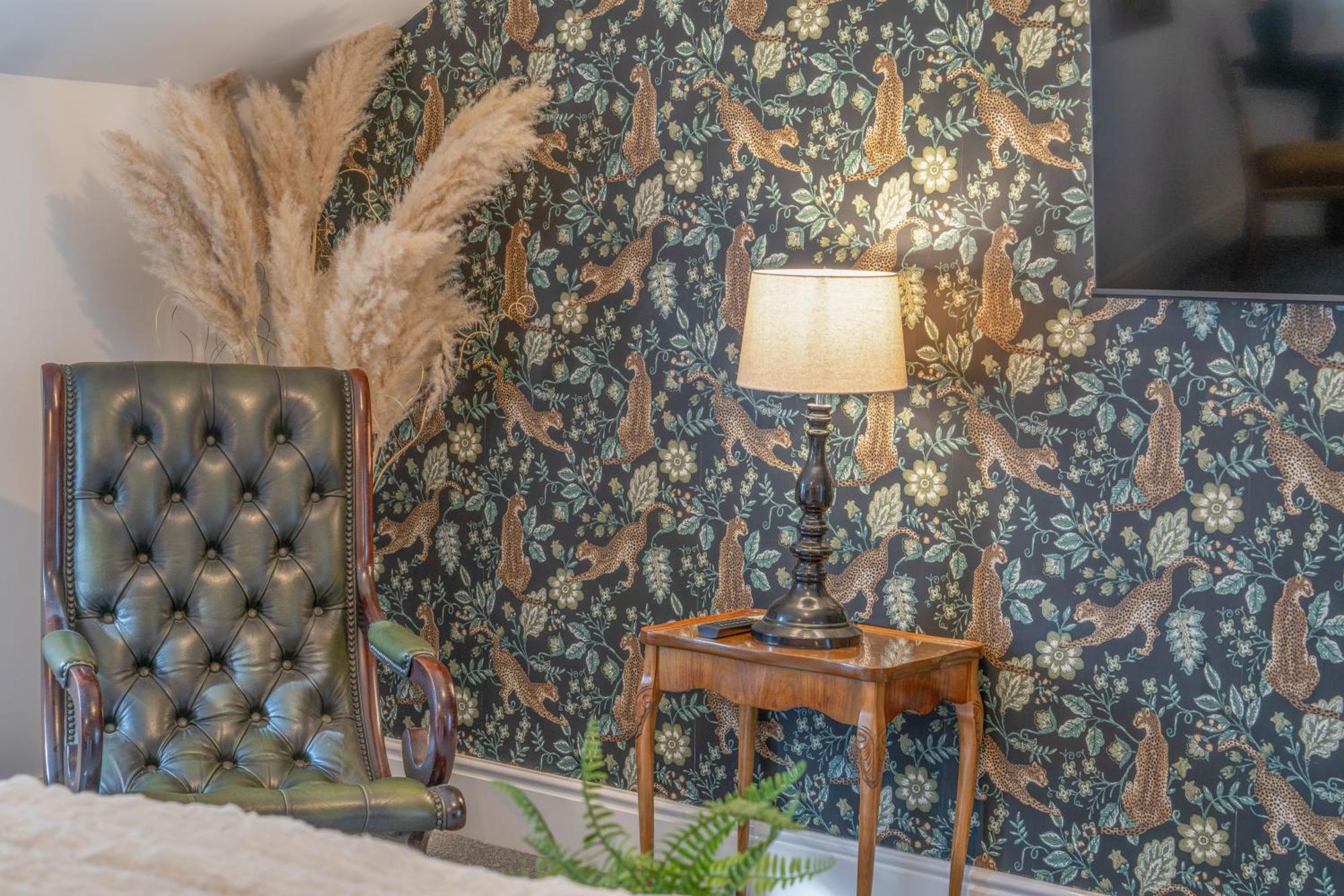 Gorgeous New 1 Bedroom Penthouse Flat モアカム エクステリア 写真